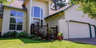 Spacious 4 Bed/2.5 Bath Home on Cul-De-Sac - NE Bend Gallery 1