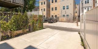 1935 CAMBRIDGE Street Gallery 16