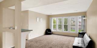 Large 3 Bedroom Apartments PET FRIENDLY! Gallery 49