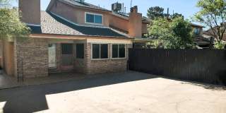 Great Two Story Eastside Townhome With Refrigerated Air Located In Quiet Well Established Neighborhood Gallery 24