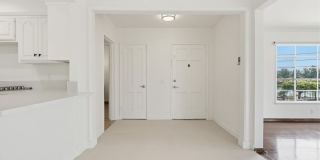 2919 Maxwell St Gallery 8