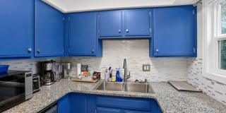 Charming 2BR Apartment in Anchorage Gallery 11