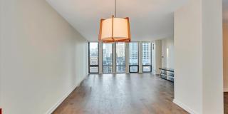 200 E Delaware Place Gallery 8