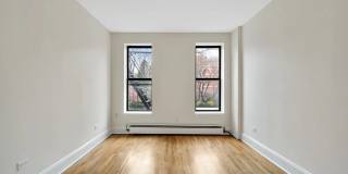 17 Greenwich Avenue Gallery 5