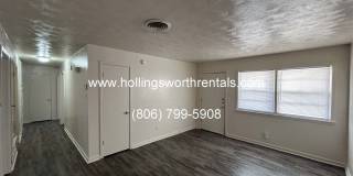 Large 3 bedroom 1.5 bath w/ 2 living areas, bonus room and Laundry room Gallery 3