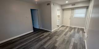One bedroom one bath apartment in Alton Gallery 3