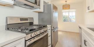 Stylishly Remodeled 1-Bed/1-Bath Gem in Crown Point / Pacific Beach. Only $1500 DEPOSIT! Gallery 7