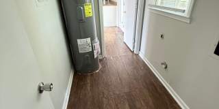 3-bedroom, 2 full bath duplex in the desirable Lansdowne area Gallery 9