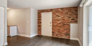 Pendleton Heights Apartments Gallery 17