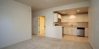 Tanasbourne: Spacious 2 Bed 1 Bath Condo at Arbor Crossings Gallery 6