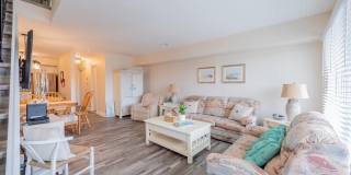 1713 Boulevard Gallery 7