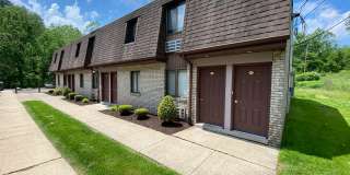 Beautiful First Floor 1 Bedroom Apartment Available at Kellywood Manor!  Call Today! Gallery 9