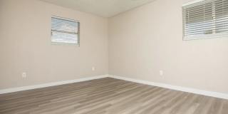 Augustine at Glendale Gallery 5