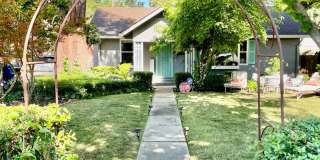 Stunning Elmhurst Home Gallery 1