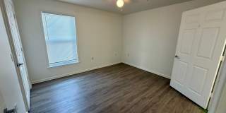 9127 Laird Street Gallery 11