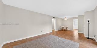 6815 Edgewater Dr Gallery 8
