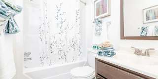 Affordable Housing - Regency Park Apartment Homes Gallery 6