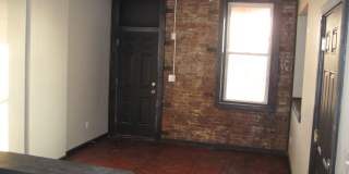 2 BEDROOM UPDATED ALL ELECTRIC UNIT IN THE GROVE Gallery 2