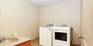 Gorgeous Family home for Rent! Gallery 28