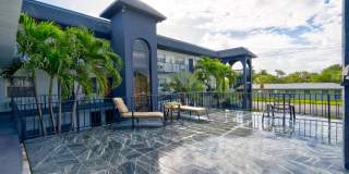 Charming 1-Bedroom Condo Near Downtown & the Beach Charming 1-Bedroom Condo Near Downtown & the Beach Gallery 1