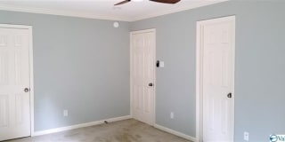 Gorgeous Updated 2BR 3BA Town house Gallery 27