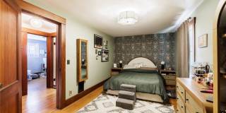 109 Bedford Street Gallery 17