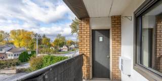 Country Club Apartments Gallery 12
