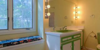 1602 Greenwood Gallery 18