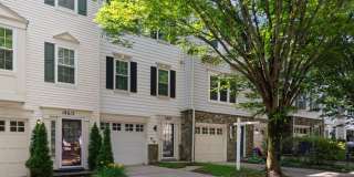 18613 VILLAGE FOUNTAIN Drive Gallery 1