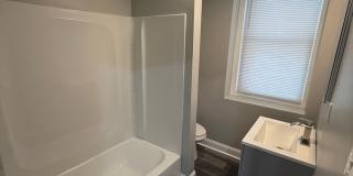 28 N. 50th Street Gallery 14