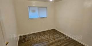 2619 West Acacia St. Gallery 8
