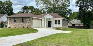 Modern 3BR + Office in Northwoods | Built 2022 Gallery 1