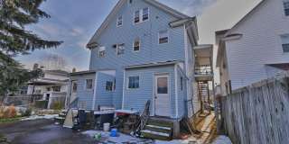 2211 Brown Avenue Gallery 36