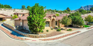 Westside area (Completely Furnished) Beautiful 4 bed/3 baths Westside area (Completely Furnished) Beautiful 4 bed/3 baths Gallery 12