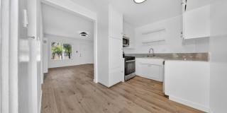 1600 W. 5th St. Gallery 21