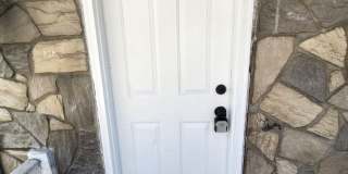 Charming 1BR Home in McKees Rocks, Section 8 Considered! Gallery 1
