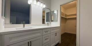 Updated 3 BR Condo at The Enclave in Redwood Oaks Updated 3 BR Condo at The Enclave in Redwood Oaks Gallery 15