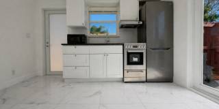 2308 Northwest 3rd Avenue Gallery 3