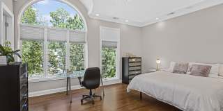 70 Harbor Street Gallery 39