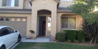 Located in a great neighborhood 5Bdm 3Ba Home With 2 Car Garage Gallery 1