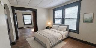 516 - 518 W 6th St Gallery 3