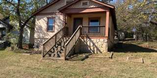 2 Bedroom and 1 Bathroom- Van Buren, Arkansas Gallery 1