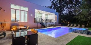 1759 SW 30th Pl Gallery 21