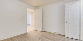 01 - 705 Brownsville Gallery 36