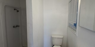 1534 Melrose Avenue Gallery 7