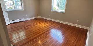 Nicely renovated 3 bed 2 bath near Tenean Beach! Gallery 6