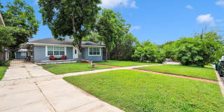322 W Huisache Ave 322 W Huisache Ave Gallery 1