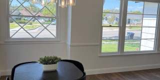 1424 Riverside Drive Gallery 13