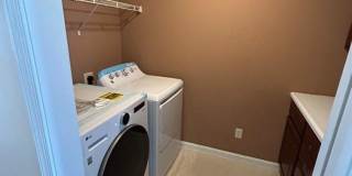 91 Roseland Ave Gallery 18