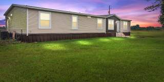 COUNTRY LIVING IN THE CITY Gallery 1